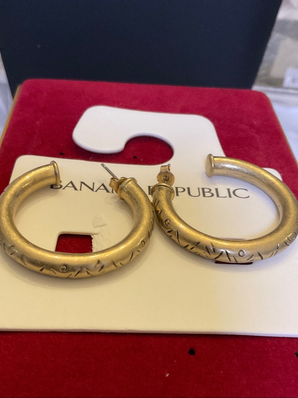 Banana Republic Matte Gold Etched Hoop Earrings